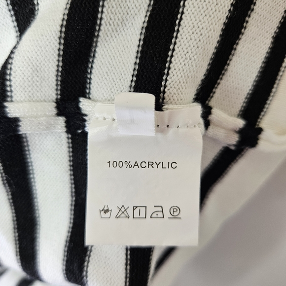 Shein Heart & Letter Embroidery Striped Pattern Sweater Sz L - Picture 5 of 11